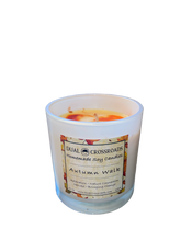 Load image into Gallery viewer, Autumn Walk 10 oz Scented Candle
